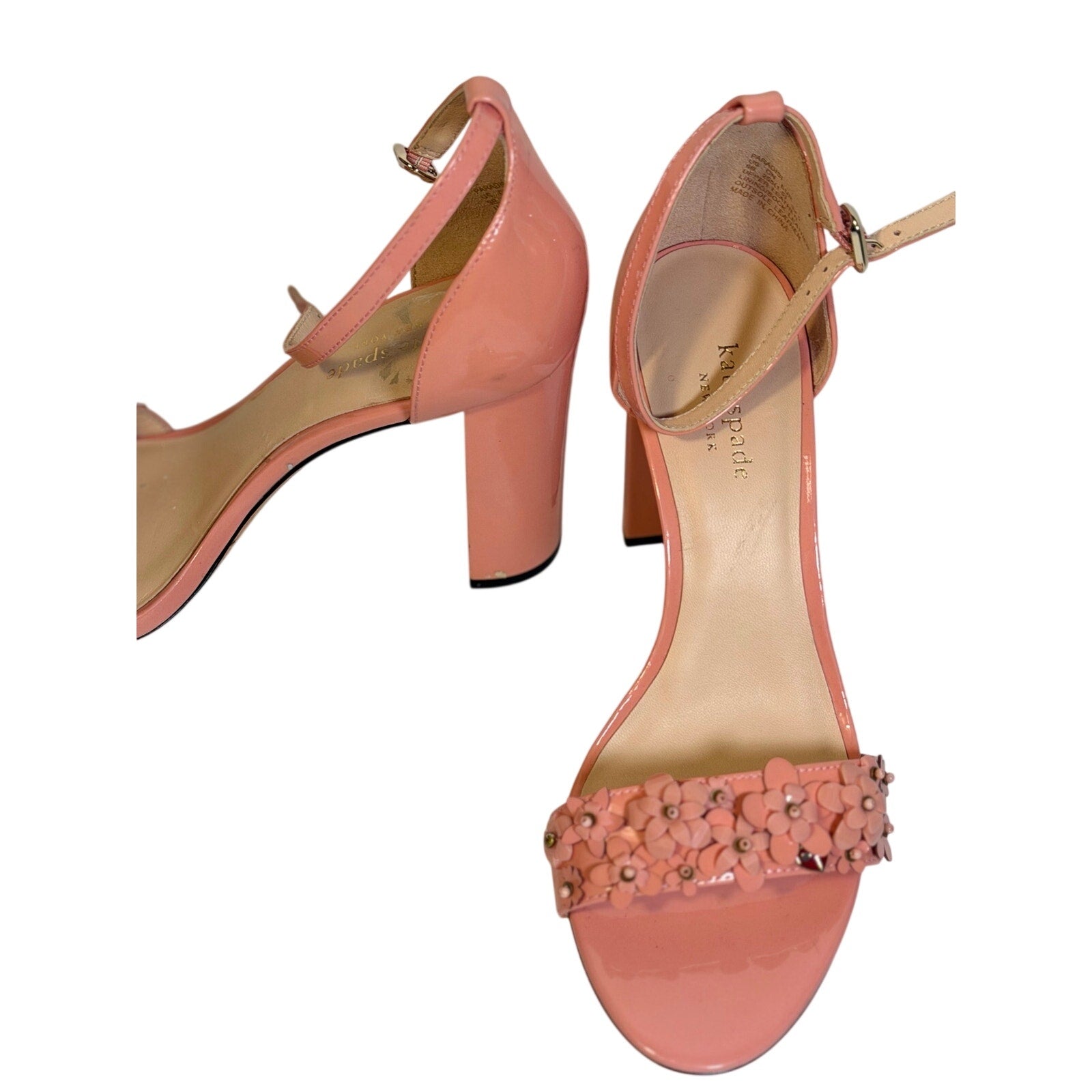 Kate Spade New York shoes in women’s size 9B.
