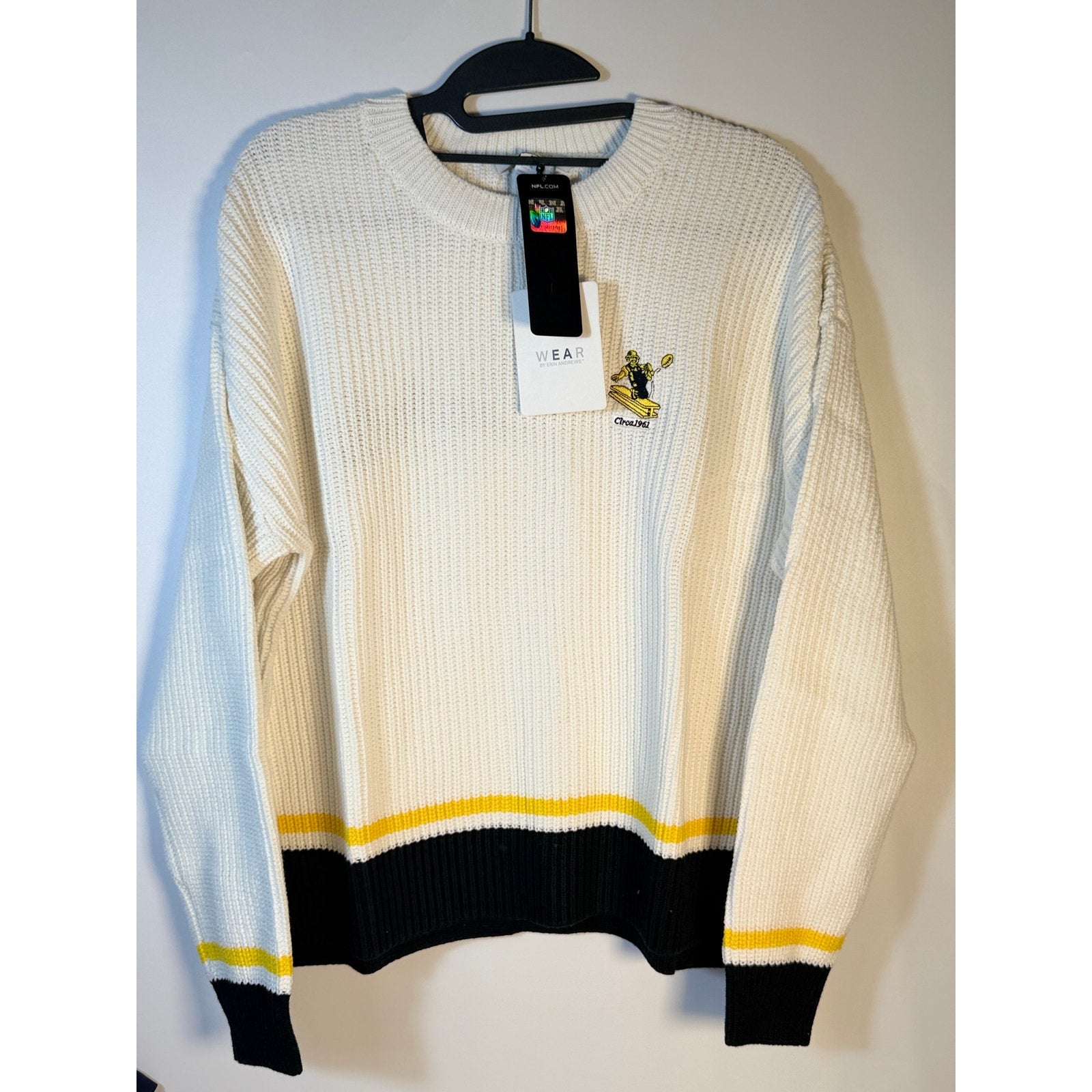 Women's Pittsburgh Steelers knit sweater by Wear by Erin Andrews, featuring team logo and cozy knit fabric.