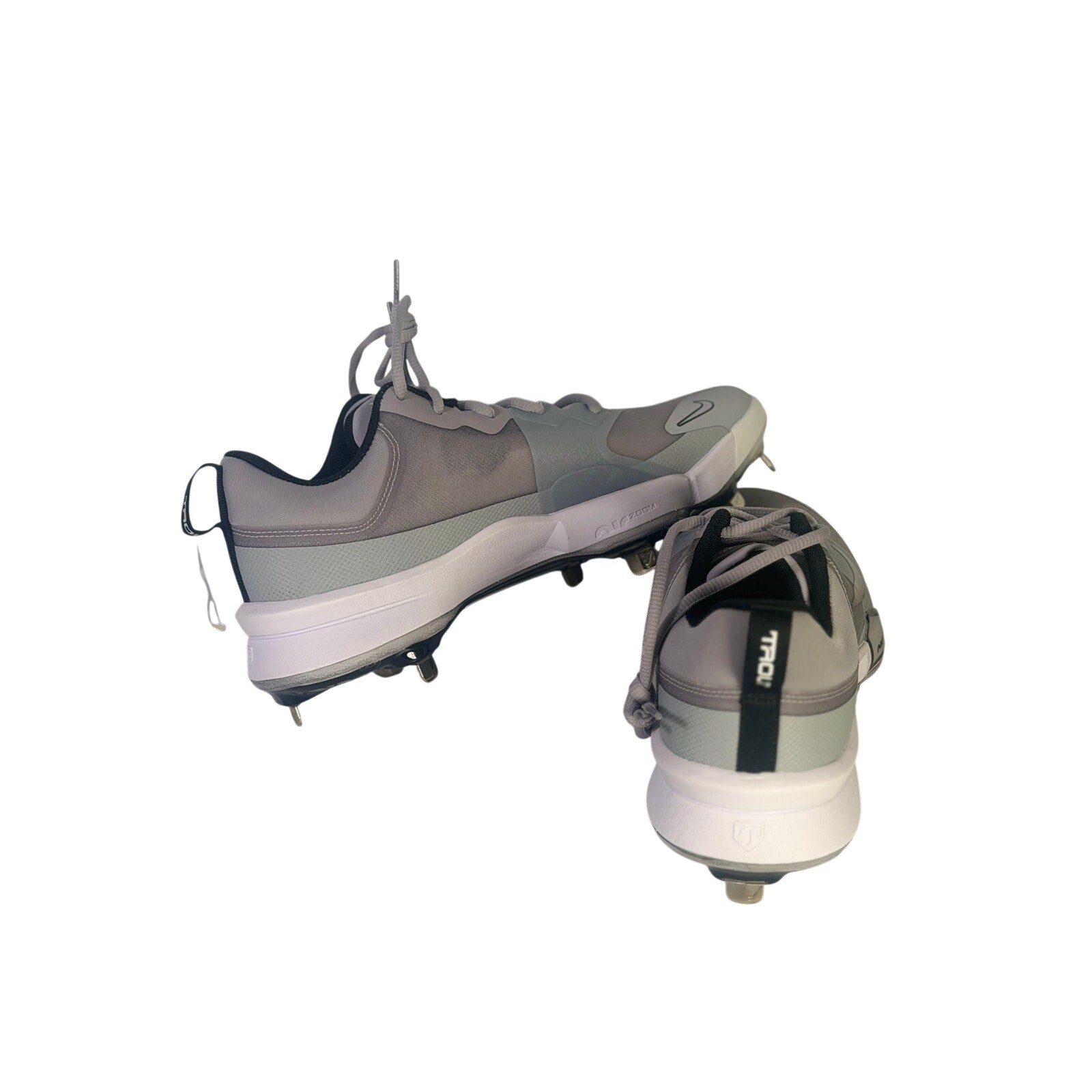 Nike Force Zoom Trout 9 Pro men's baseball cleats in grey, athletic shoes with a sleek design for performance and comfort.