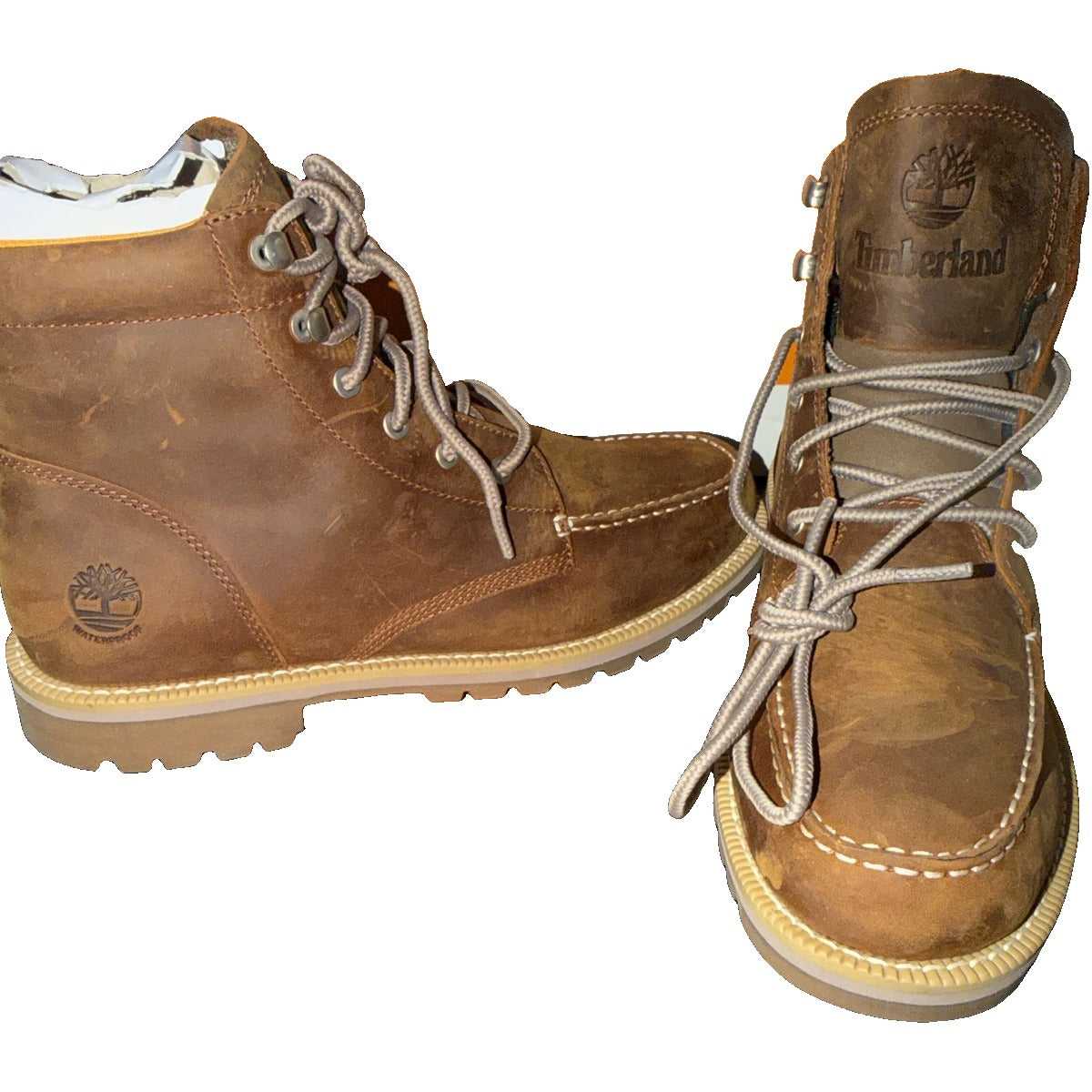 Timberland waterproof moc toe lace-up boots in rust brown leather for men, size 9, new in box.