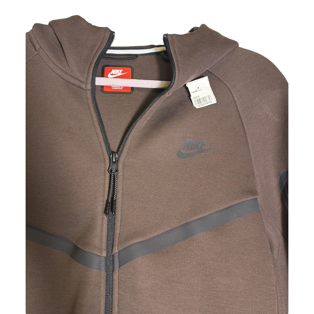 Brown Nike Tech Fleece Windrunner full zip hoodie for men and women, unisex size S, displayed flat with front view.