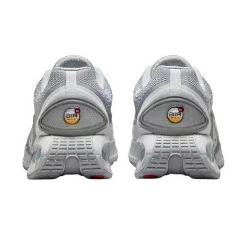 NIB Nike Air Max DN "Wolf Grey/Sky Grey/Pure Platinum/Pure Platinum" 11M