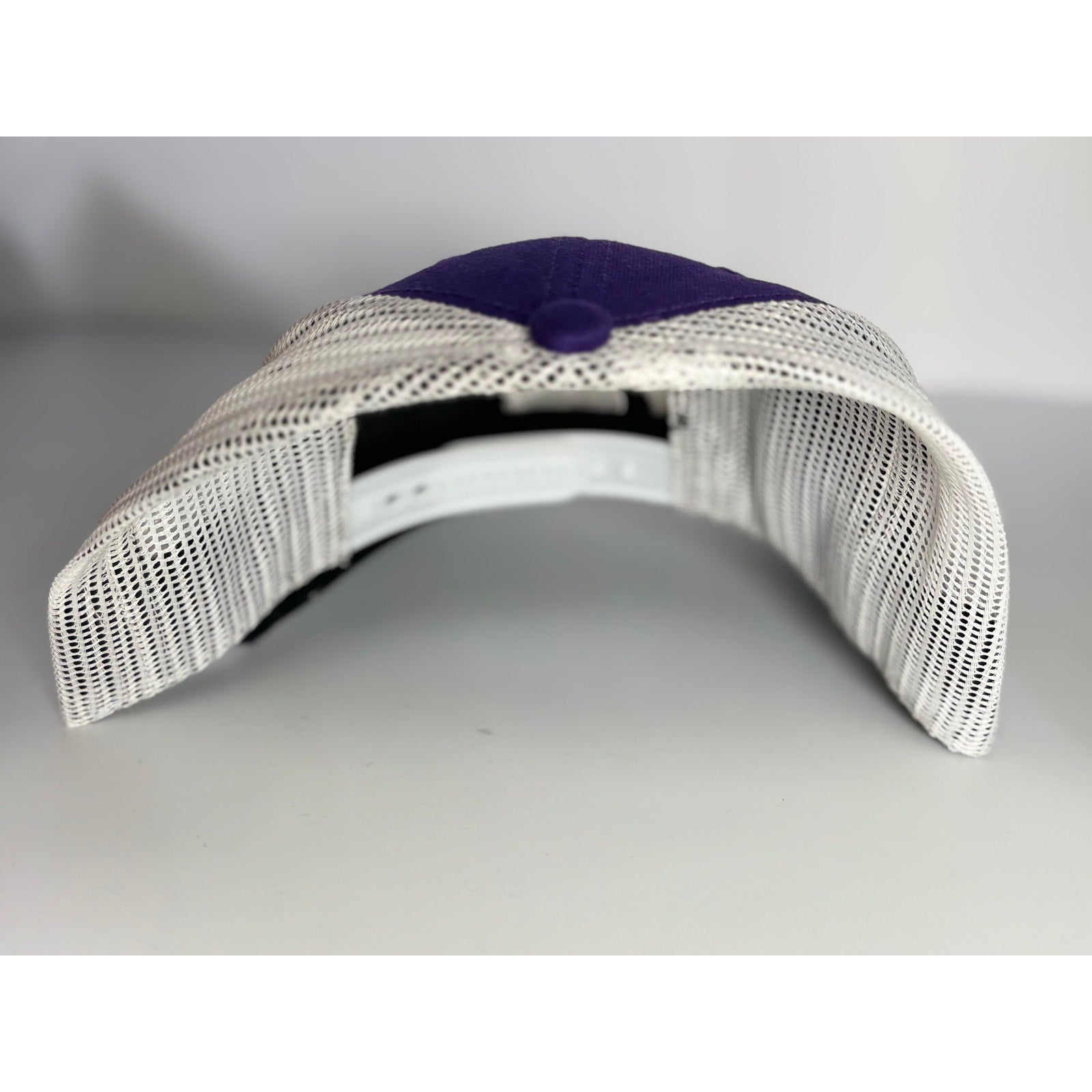 '47 Brand Kansas State Wildcats purple and white adjustable trucker hat with team logo and mesh back, NCAA NCAA NWT OSFM