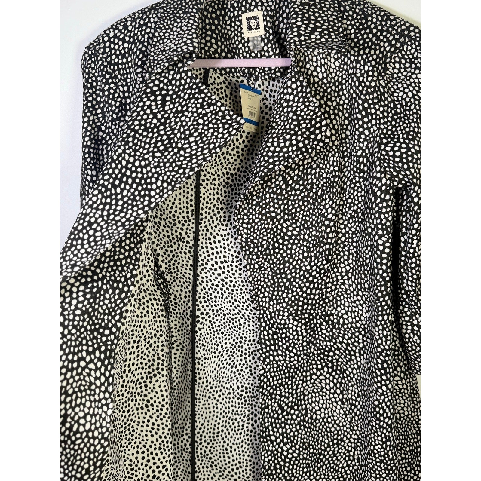 Anne Klein women's black and white animal print blazer jacket in size XL, stylish and fitted for a modern look.