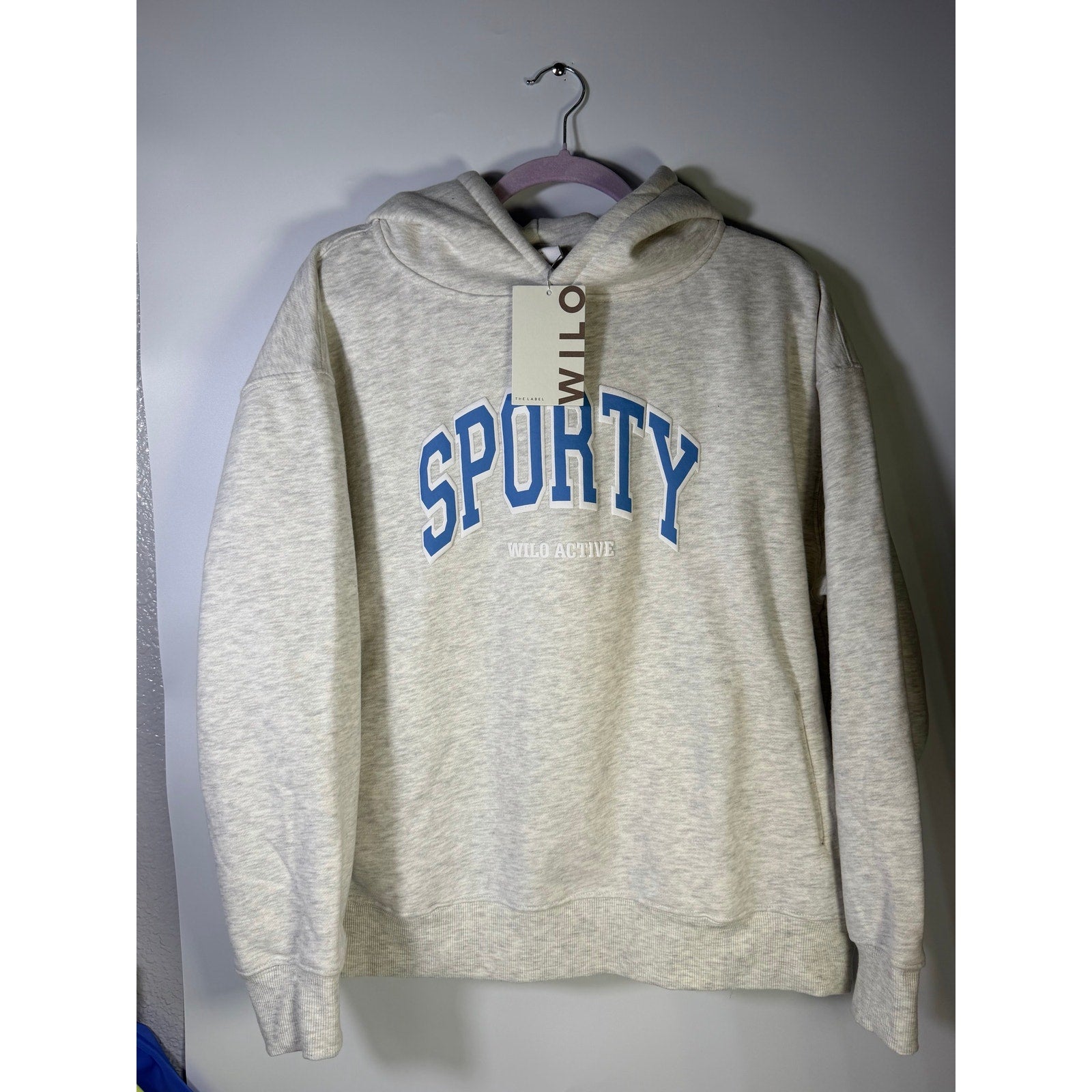 WILO women’s 2-piece hoodie and shorts set in white marl and blue, featuring a comfortable casual outfit for women.