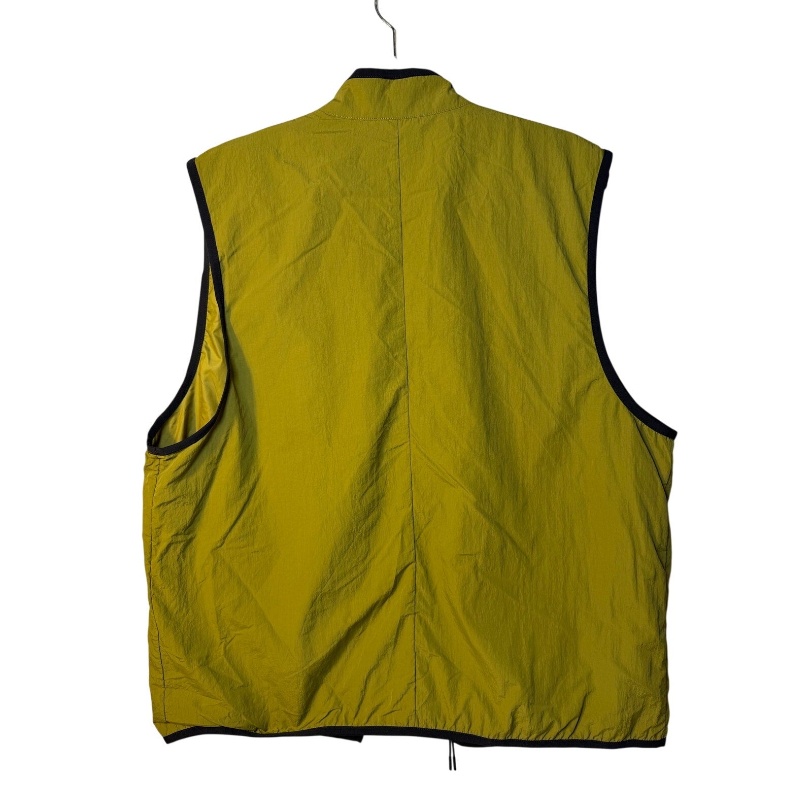 Nike Tech Woven Utility Wind Vest for men, size medium, green, full zip, lightweight outdoor vest with utility pockets.